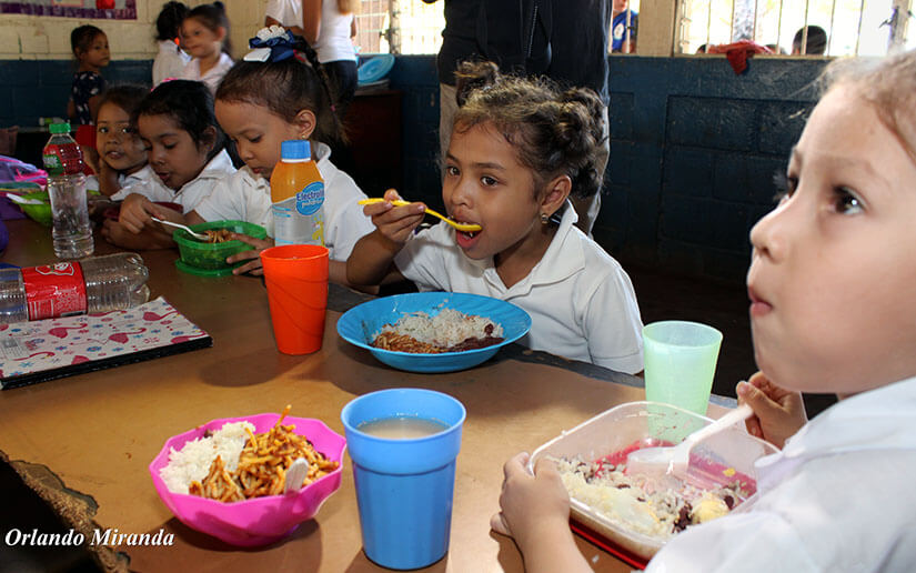 escuelas-ni&ntilde;os-lavado-manos